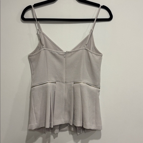 Dynamite Light Gray Textured Top - Picture 4 of 8